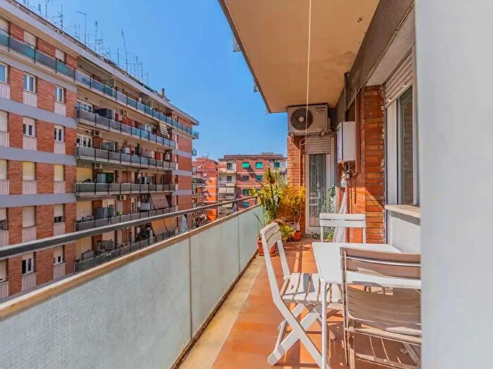 Appartamento bilocale in vendita in Via Curzio Rufo, Roma