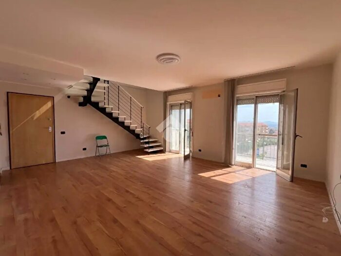 Appartamento quadrilocale in vendita in Via Stromboli, Agrigento