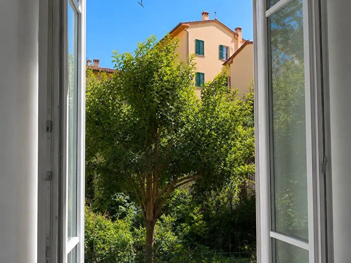 Appartamento con 5 locali in vendita in Bologna
