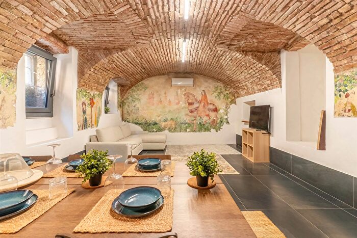 Appartamento trilocale in vendita in Via Fiori Chiari, Milano