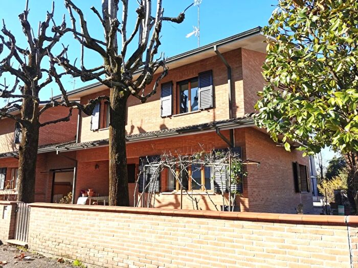 Appartamento con 8 locali in vendita in Via Achille Ferrari, Castelnuovo Rangone