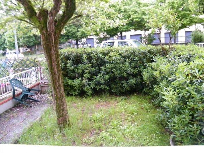 Casa con 6 locali in vendita in Via Montegrappa, Jesi