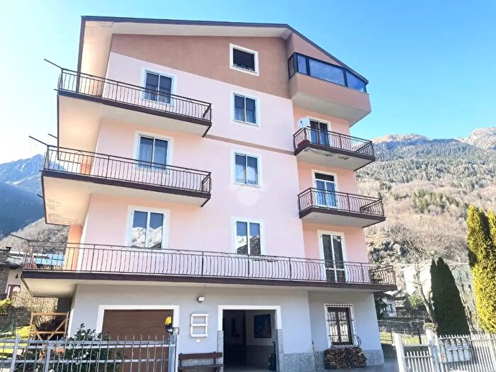 Appartamento trilocale in vendita in Via G Bertacchi, Sondalo