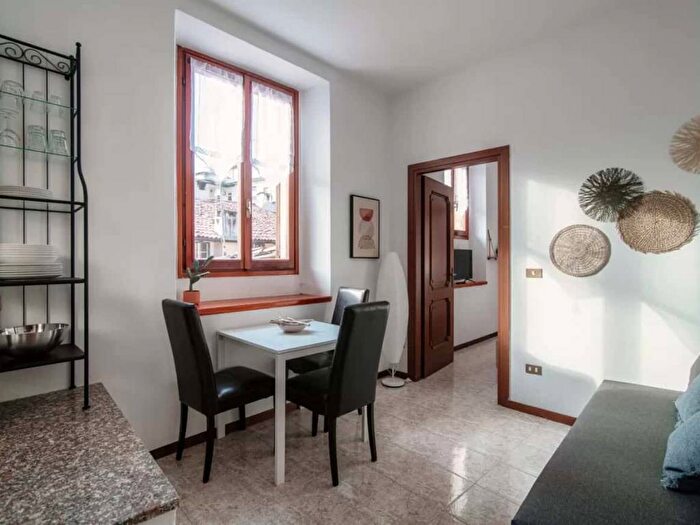 Appartamento bilocale in affitto in Piazza Roma, Centro Storico, Como