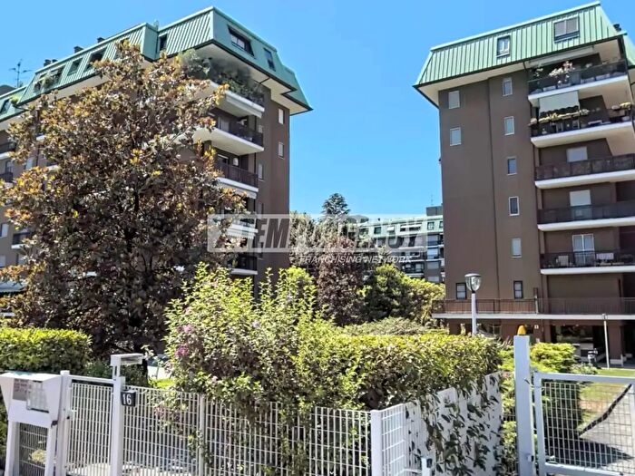 Appartamento trilocale in vendita in Via Giacomo Matteotti, Assago