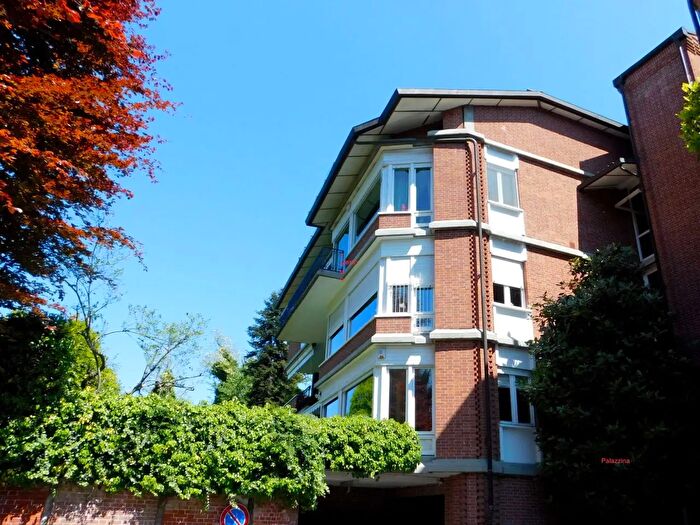 Appartamento con 12 locali in vendita in Strada San Vincenzo, Torino