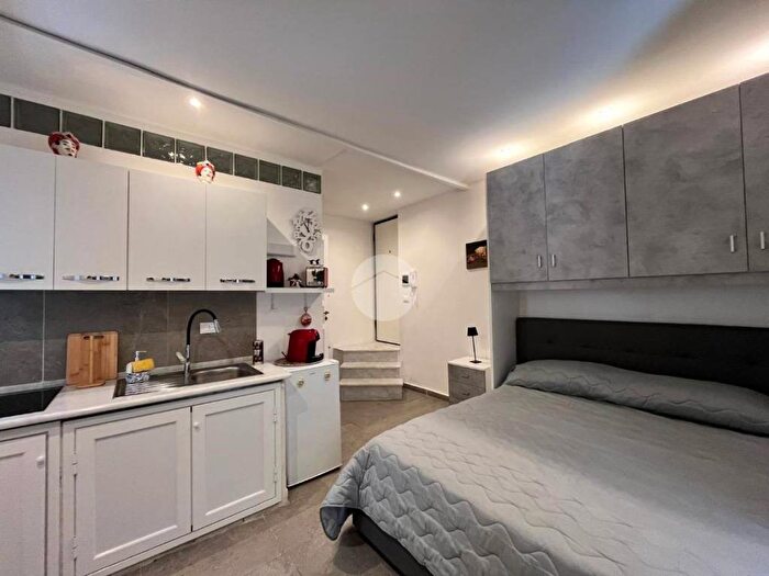 Appartamento monolocale in affitto in Via delle Case Nuove, Cassaro, Palermo