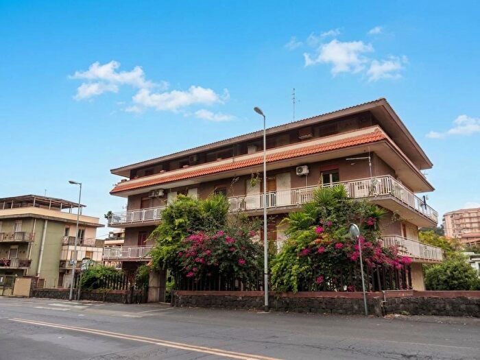 Appartamento quadrilocale in vendita in Via Antonio Gramsci, Centro, Gravina di Catania