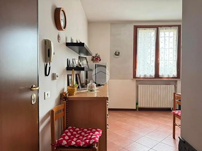 Appartamento bilocale in vendita in Via Villafranca, Curtatone