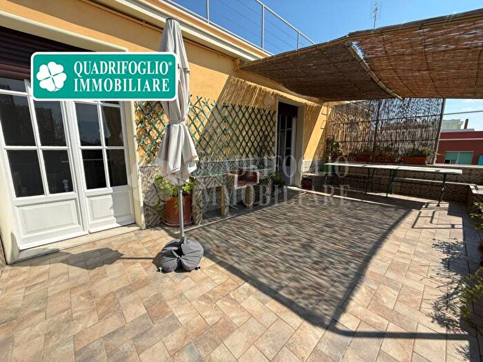 Casa trilocale in affitto in Via Luigi Borsari, Ostia Levante, Roma