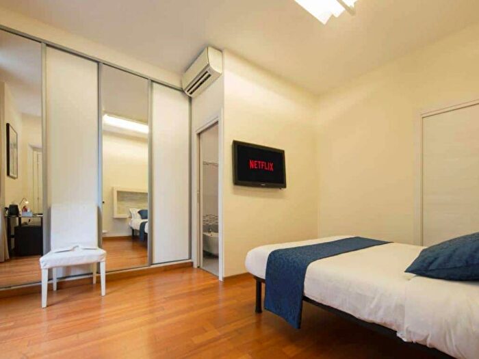 Appartamento trilocale in affitto in Via XX Settembre, San Vincenzo, Genova