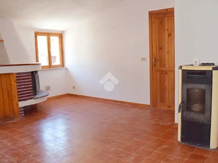 Appartamento trilocale in vendita in Via Roma, Tagliacozzo