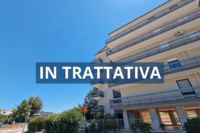 Appartamento quadrilocale in vendita in Via Castelfidardo Andria Andria Zona Via Barletta Zona Questura SG Artigiano, Andria