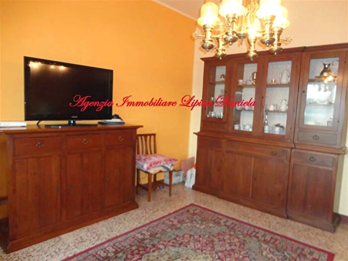 Casa con 6 locali in vendita in Via II Giugno a Certaldo Firenze, Certaldo