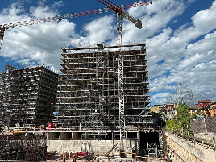 Appartamento trilocale in vendita in Via Giovanni Battista Cavalcaselle, Verona