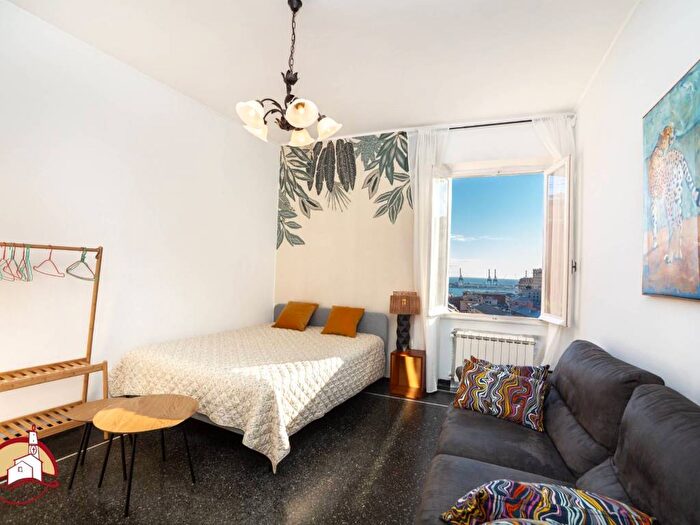 Appartamento bilocale in affitto in Via Ventotene, Lagaccio, Genova