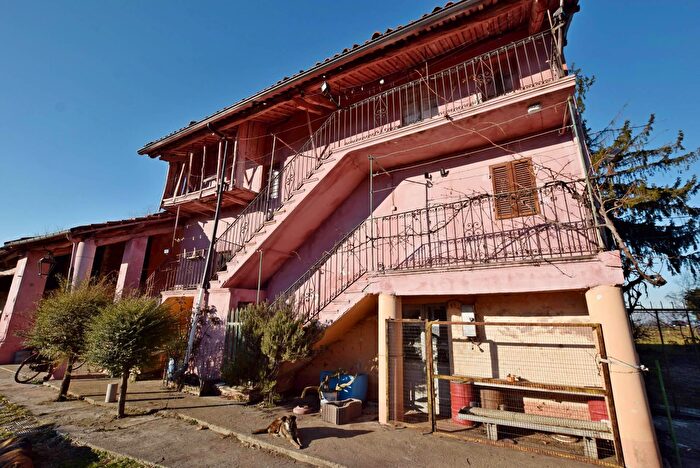 Casa con 6 locali in vendita in Via Cuneo, Pianfei