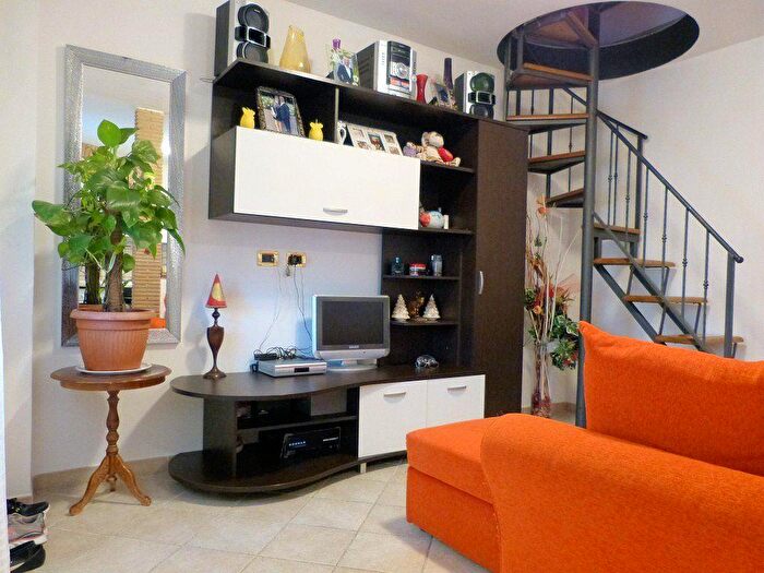 Casa trilocale in vendita in Pietrasanta