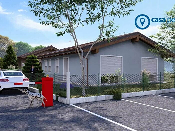 Casa con 5 locali in vendita in Via Bertolde, Lendinara