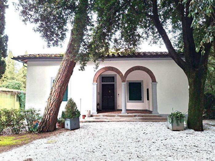 Casa trilocale in affitto in Via delle Bagnese, Le Bagnese San Giusto, Scandicci