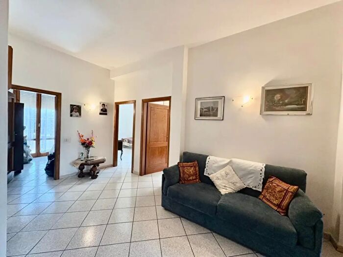 Appartamento con 5 locali in vendita in Castelfiorentino