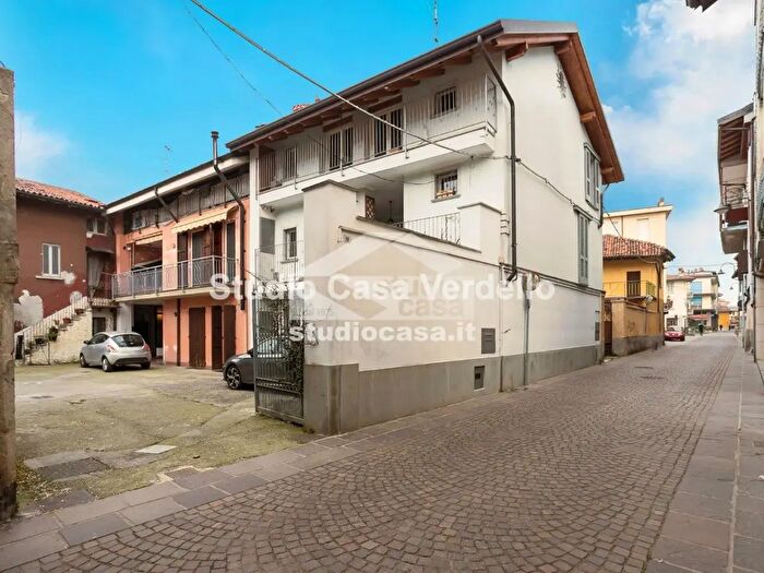 Appartamento trilocale in vendita in Gavazzi, Pontirolo Nuovo