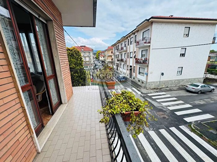 Appartamento trilocale in affitto in Via Raviolo, Pinerolo