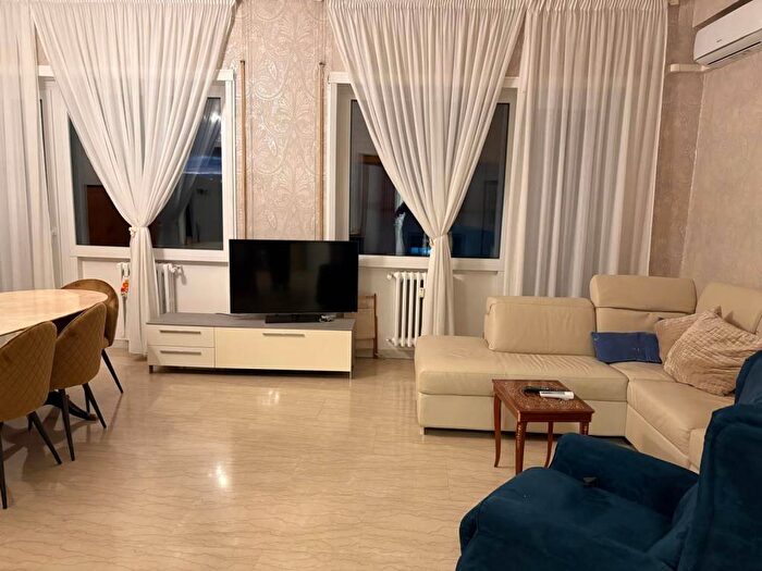 Appartamento quadrilocale in affitto in Viale di Villa Pamphili, Monteverde Vecchio, Roma