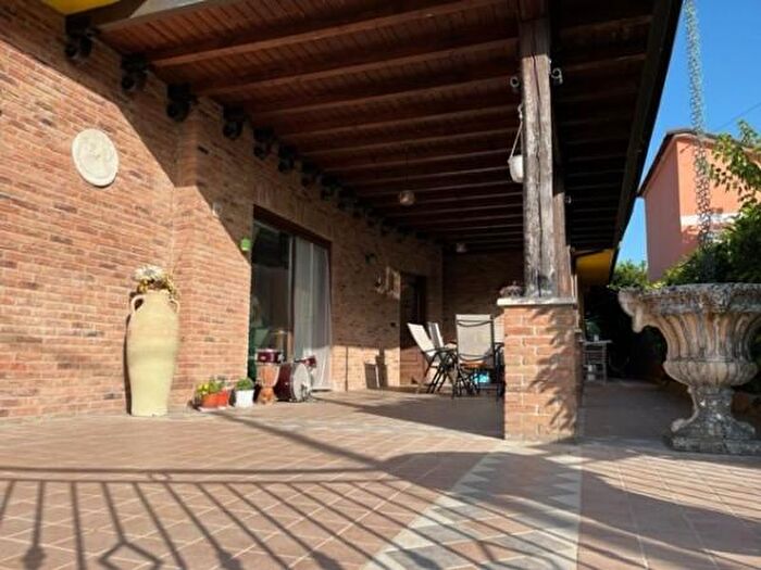 Casa quadrilocale in vendita in Via Paolina, Ceccano