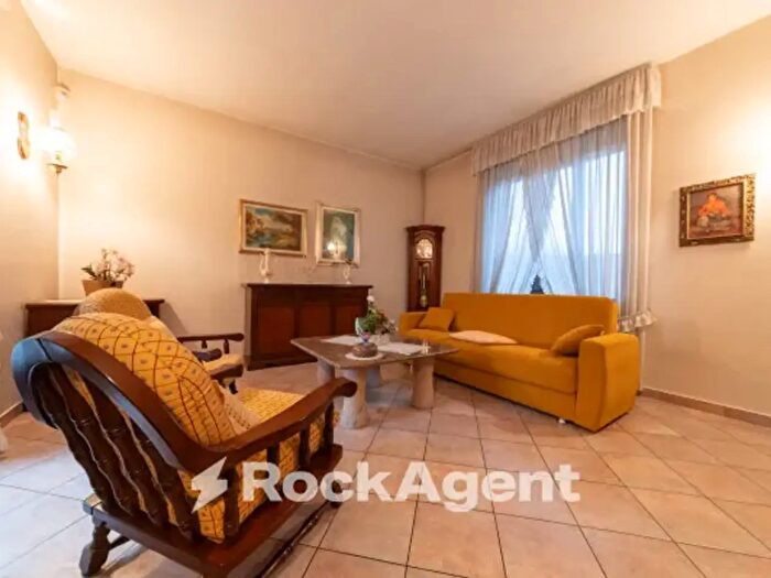 Casa con 5 locali in vendita in Via Vittorio Alfieri, Cerro Maggiore