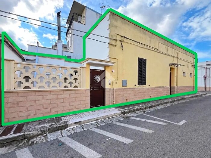 Casa quadrilocale in vendita in Via Silvio Pellico, Mesagne