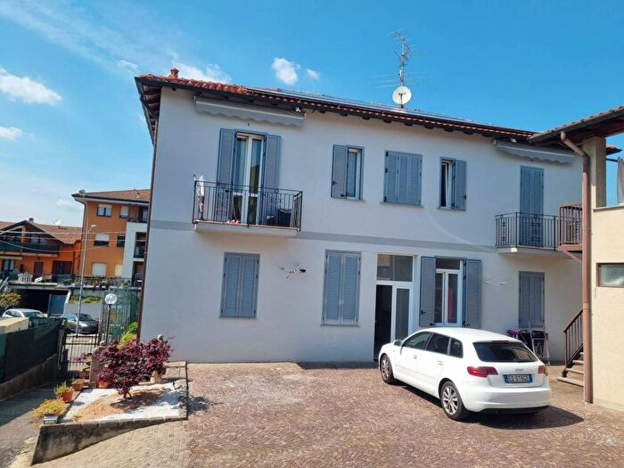 Appartamento bilocale in affitto in Via Roma, Centro, Binago