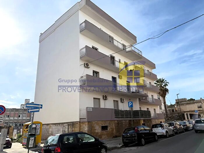 Appartamento quadrilocale in vendita in Via Federico II di Svevia, Brindisi
