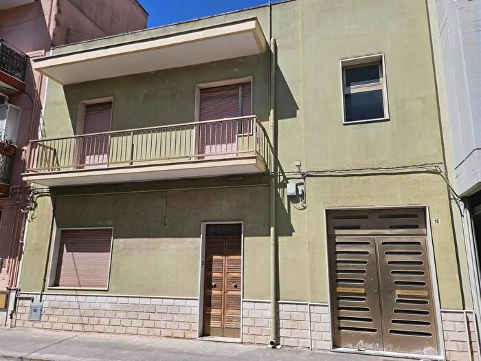 Appartamento trilocale in vendita in Grottaglie