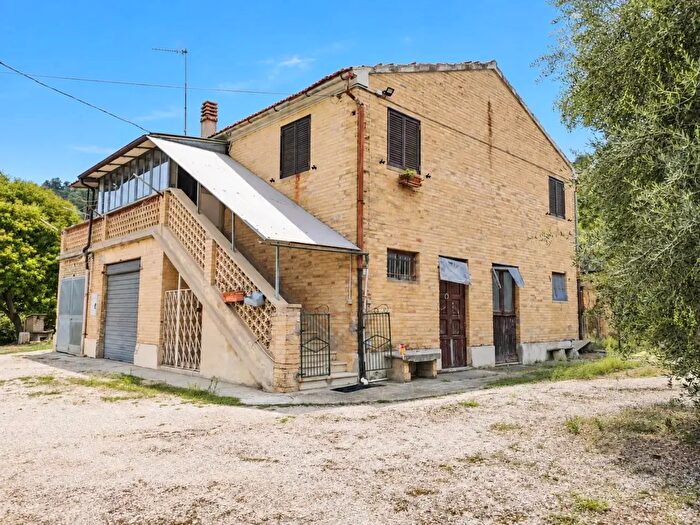 Casa quadrilocale in vendita in Contrada Fonte, Ponzano Di Fermo
