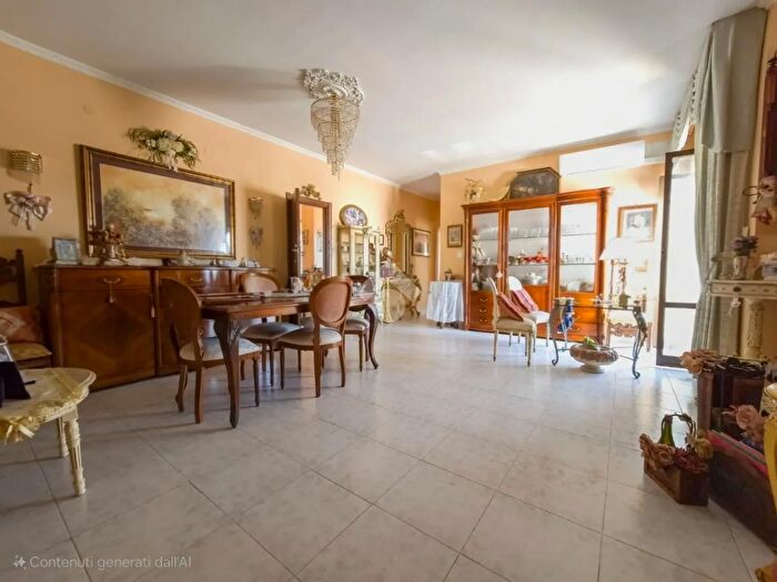 Appartamento con 6 locali in vendita in Via Coppa Santa, Manfredonia