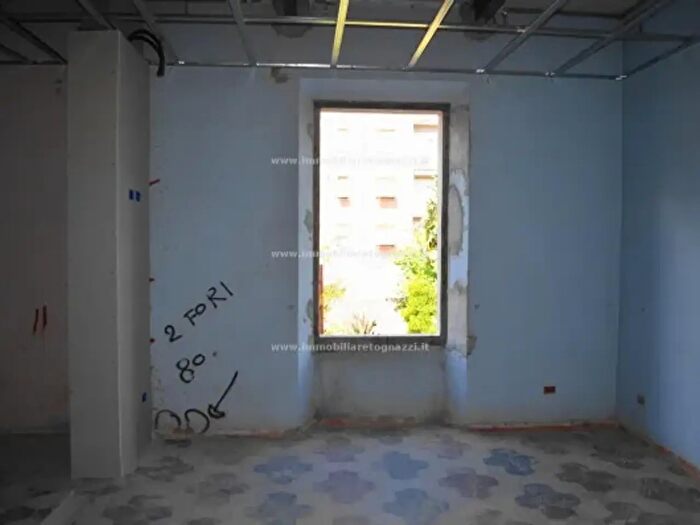 Appartamento trilocale in vendita in Zona Semicentrale, Poggibonsi