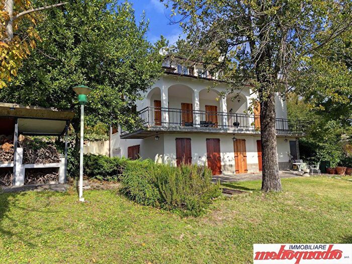 Casa con 7 locali in vendita in Monte San Pietro