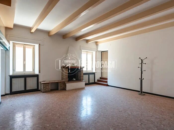 Appartamento quadrilocale in vendita in Via Porta Zoppa, Civitanova Marche