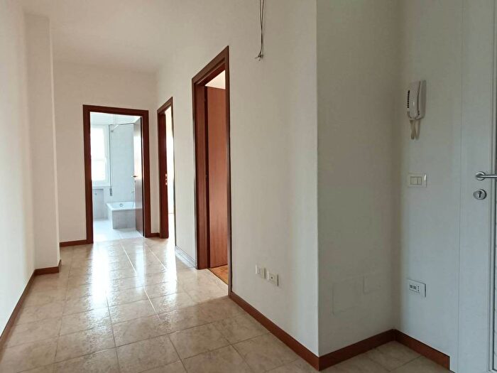 Appartamento con 5 locali in affitto in Centro, Tombolo