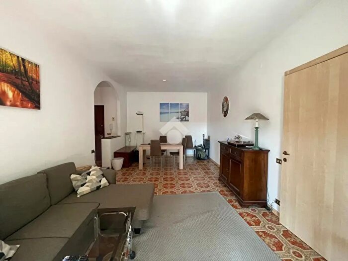 Appartamento quadrilocale in vendita in Via dei Grolli, Verona