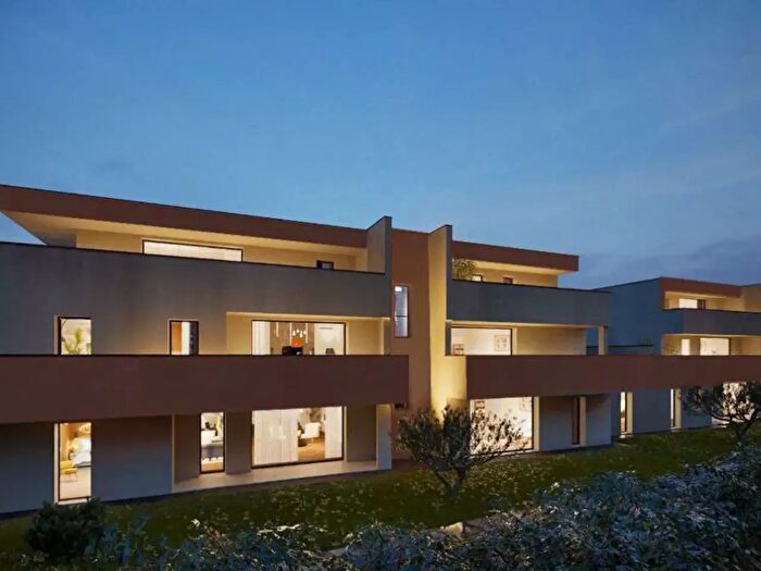 Appartamento con 5 locali in vendita in Via Isola di Torre, Padova