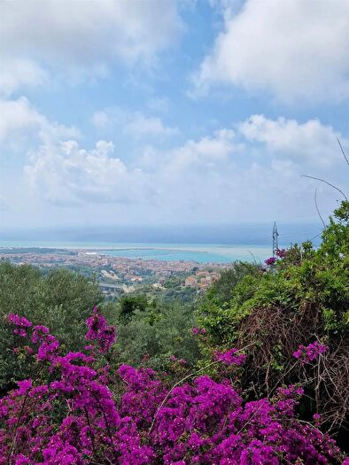 Casa quadrilocale in vendita in SantAgata Di Militello