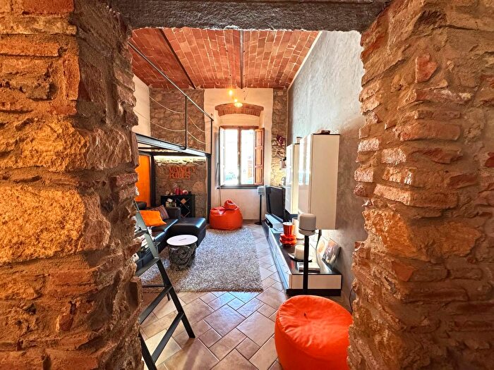 Appartamento trilocale in vendita in Via a Pacinotti, Cecina