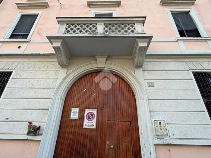 Appartamento bilocale in affitto in Via Freiköfel, Milano