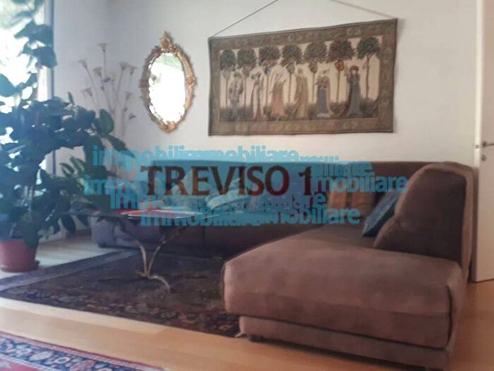 Appartamento con 6 locali in affitto in Via Castello dAmore, Stadio Omobono Tenni, Treviso