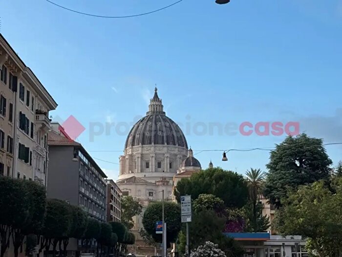 Appartamento bilocale in vendita in Via Santa Maria alle Fornaci, Roma