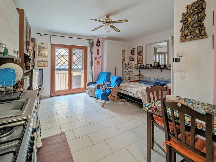 Appartamento monolocale in vendita in Via Po, Nettuno