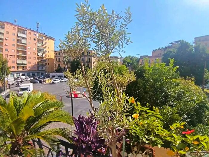 Appartamento quadrilocale in vendita in Via Tino da Camaino, Napoli