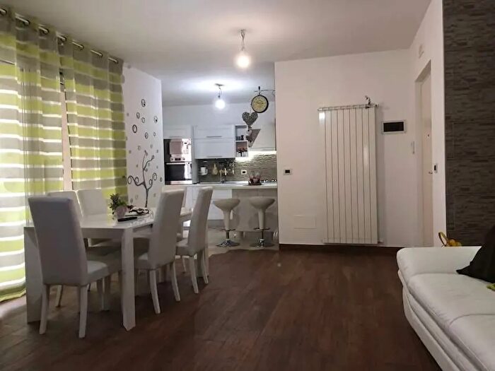 Appartamento quadrilocale in affitto in Via Liguria, Montesilvano
